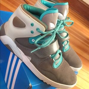 Men’s Adidas Sneakers